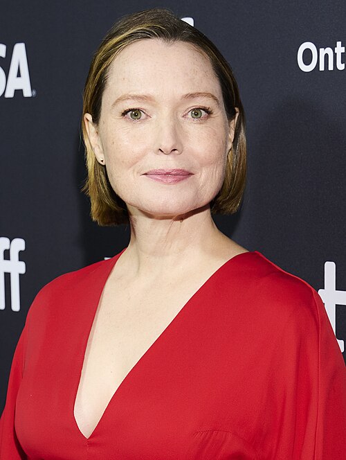 Samantha Sloyan (Margaret White)